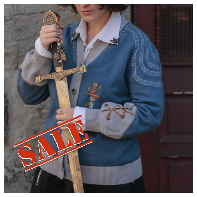Knight in Cozy Armour Cardigan // The Forget-me-not Knight [old sizing]