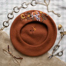 Load image into Gallery viewer, Don your Vegetables // Pumpkin Pie Beret
