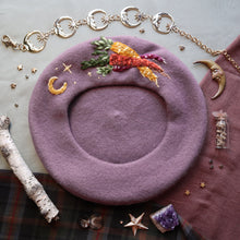 Load image into Gallery viewer, Heirloom Carrots // Dusty Lilac Beret
