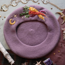 Load image into Gallery viewer, Heirloom Carrots // Dusty Lilac Beret

