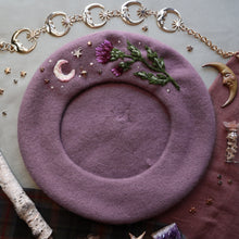 Load image into Gallery viewer, Thistle Thread // Dusty Lilac Beret
