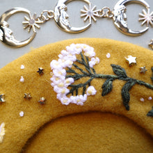 Load image into Gallery viewer, Sprig of Yarrow // Sunbeam Beret
