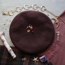 Load image into Gallery viewer, Witchly Trinkets  // Oaken Beret
