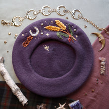 Load image into Gallery viewer, The Harvest // Potion Purple Beret
