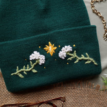 Load image into Gallery viewer, Crown of Yarrow // Goblin Green Beanie
