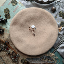 Load image into Gallery viewer, Mithril Crown // Moonlight Beret
