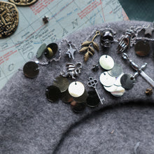 Load image into Gallery viewer, Knightly Trinkets: Hand of Fate // Bone Dust Beret
