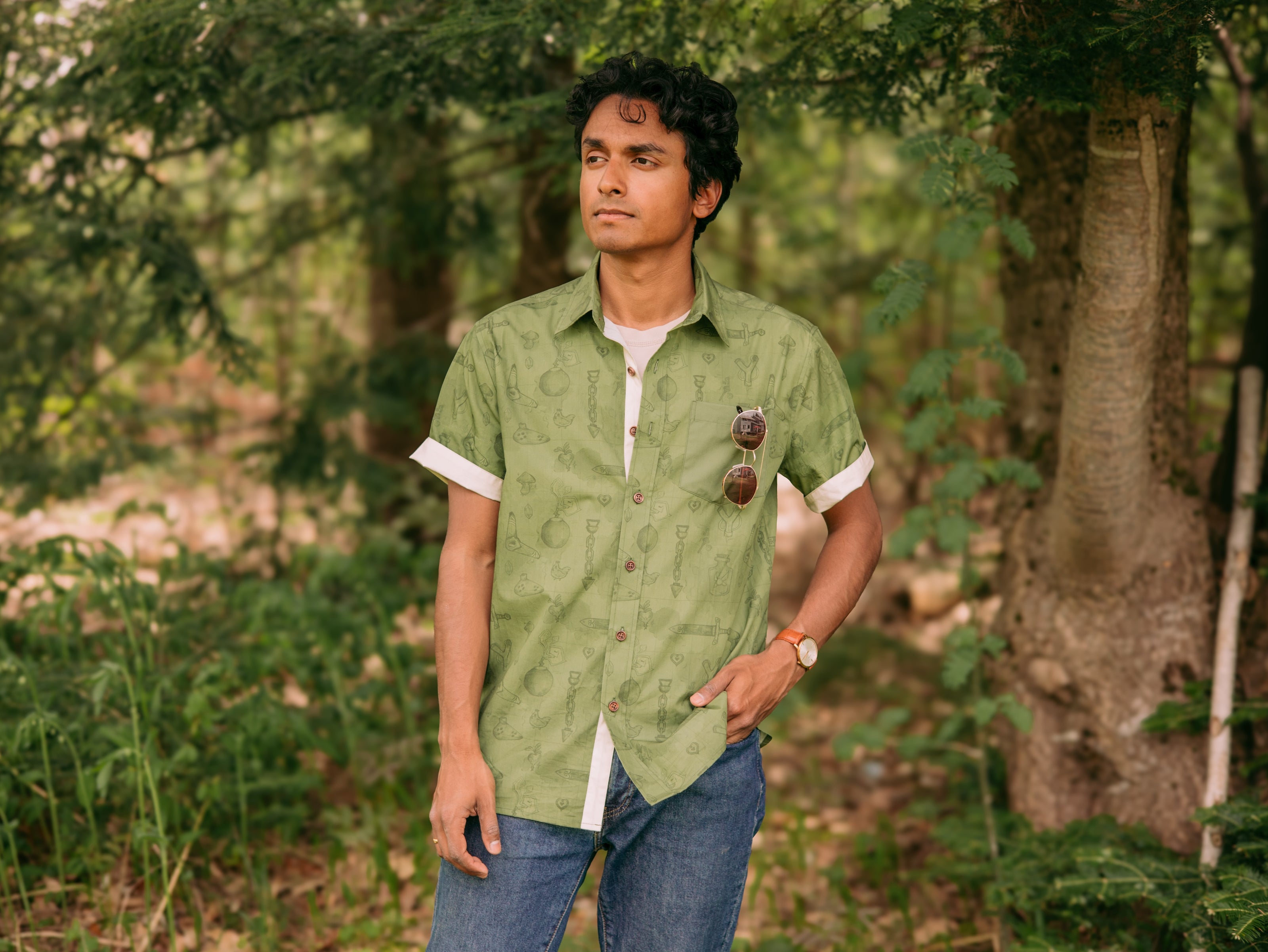 Hero's Trinkets // Button Up Shirt