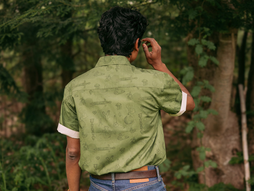 Hero's Trinkets // Button Up Shirt
