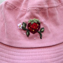 Load image into Gallery viewer, Berrytop // Blush Bucket Hat

