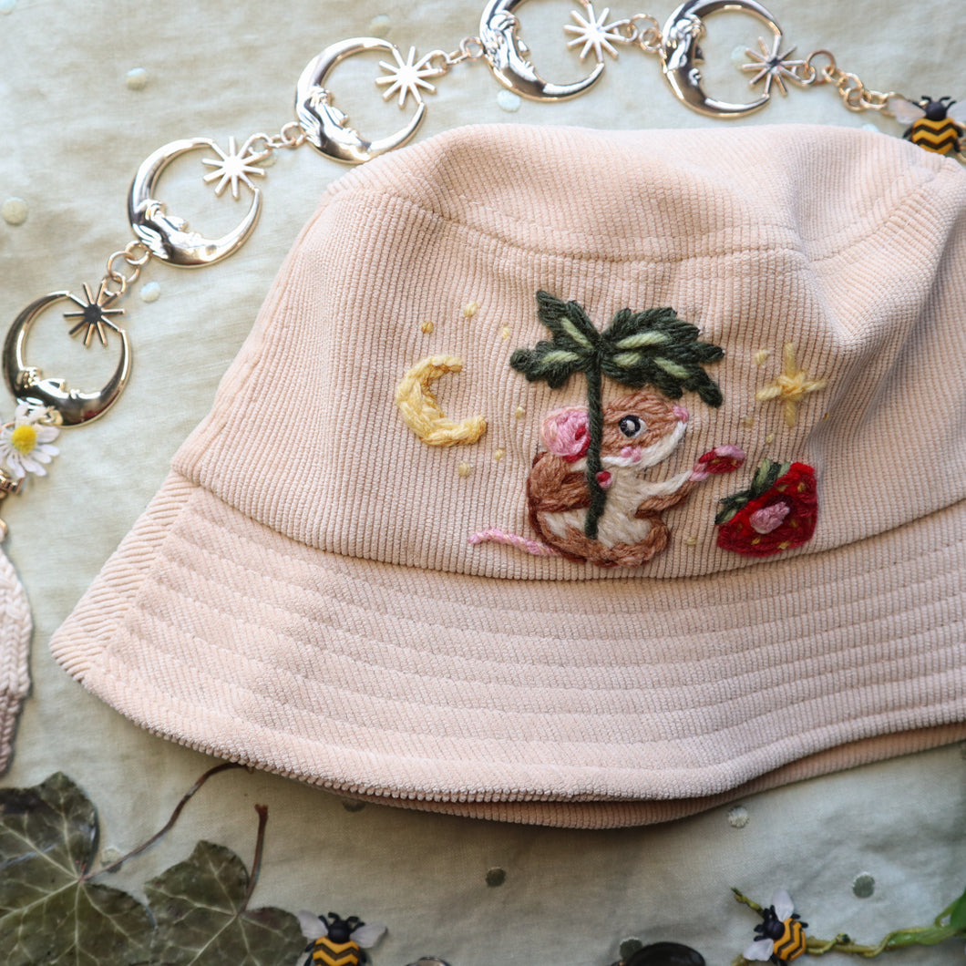 Timmy Willie & The Big Berry // Cream Tea Bucket Hat