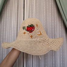 Load image into Gallery viewer, Berrytop // Straw Sunhat
