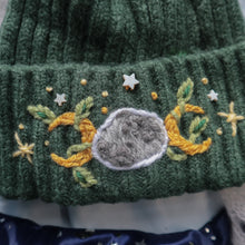 Load image into Gallery viewer, Hecate Moons // on Goblin - Chunky Beanie
