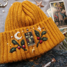 Load image into Gallery viewer, Tarot Card // The Tower - Chunky Beanie
