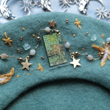 Load image into Gallery viewer, The Star Tarot // on Sage - Beret
