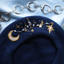 Load image into Gallery viewer, Hand of Fate // Stars on Nautica - Beret

