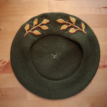 Load image into Gallery viewer, Laurels Victorious - Olive Beret
