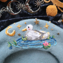 Load image into Gallery viewer, Puddles in the Pond Beret
