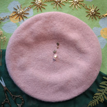 Load image into Gallery viewer, Golden Afternoons // Peony Beret
