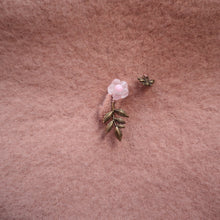 Load image into Gallery viewer, Apple Blossoms: for Preference // Apricot Beret
