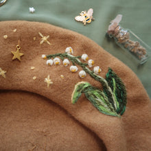 Load image into Gallery viewer, Lily of the Valley: For Happiness // Dormouse Beret
