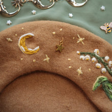 Load image into Gallery viewer, Lily of the Valley: For Happiness // Dormouse Beret

