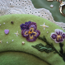 Load image into Gallery viewer, Pansies: My Thoughts with You// Apple Beret
