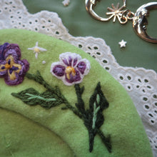 Load image into Gallery viewer, Pansies: My Thoughts with You// Apple Beret
