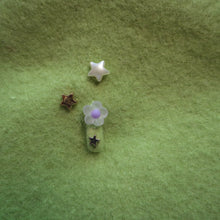 Load image into Gallery viewer, Pansies: My Thoughts with You// Apple Beret
