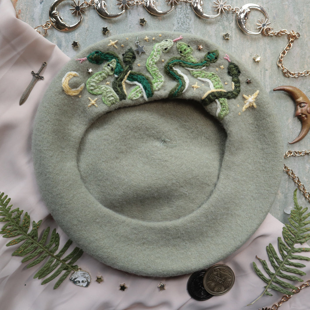 Medusa's Crown // Silver Sage Beret