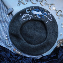 Load image into Gallery viewer, Cloudy Waters - Anchor Beret
