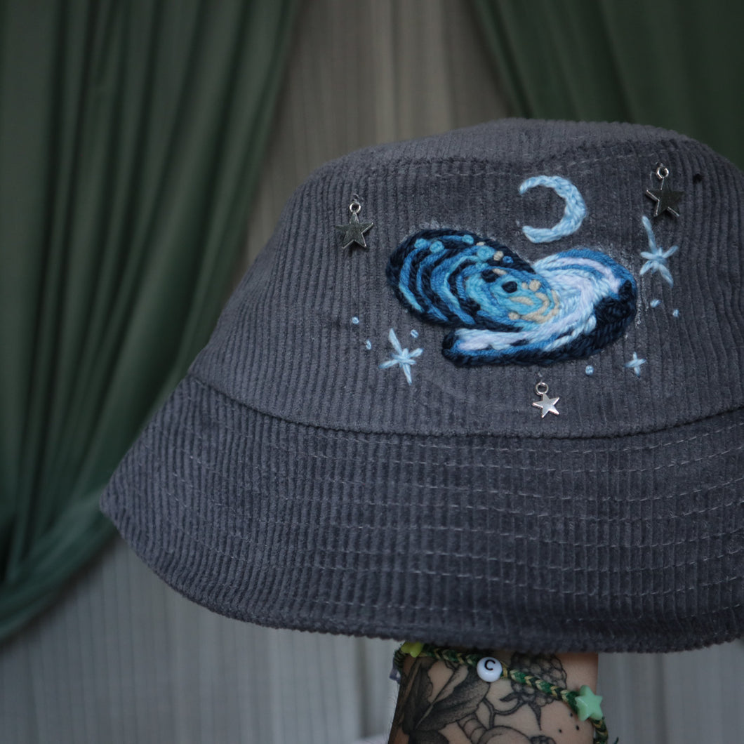 Fruit de Mer - Anchor Bucket Hat