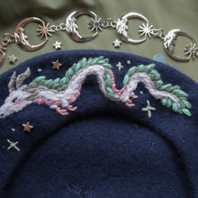Load image into Gallery viewer, Soaring River Spirit // Navy - 100% Wool Beret
