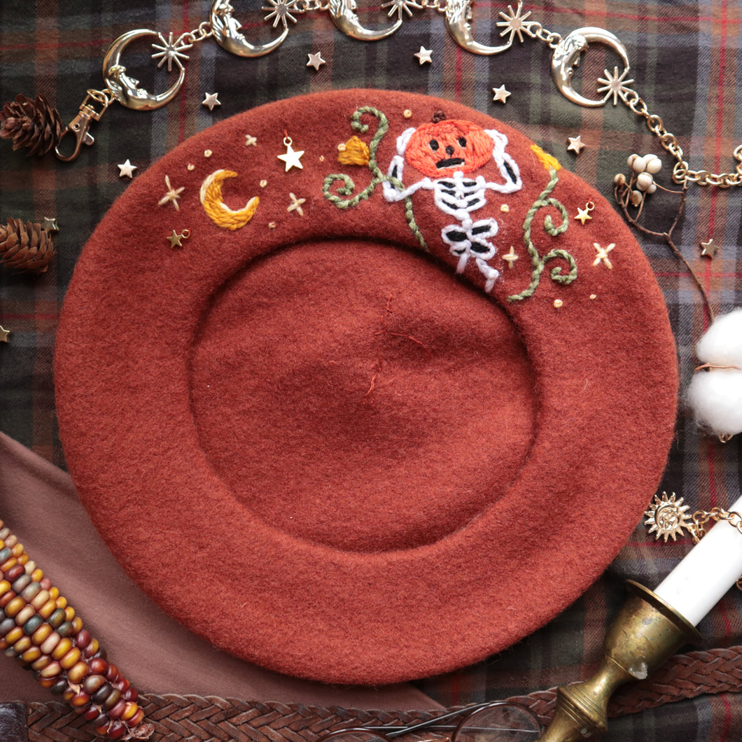 Don your Vegetables // Rust Beret