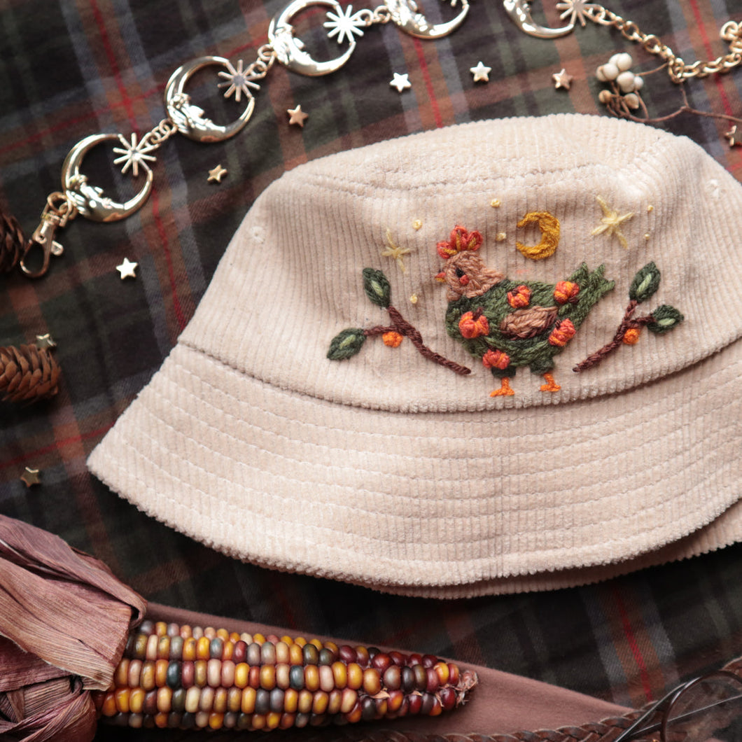 Folktale Chicken // Cream Tea Beret