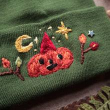 Load image into Gallery viewer, Pottsfield Harvest // Moss Beanie
