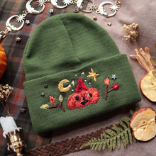 Load image into Gallery viewer, Pottsfield Harvest // Moss Beanie
