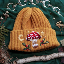 Load image into Gallery viewer, Amanita Tallcap // Goldenrod Chunky Beanie
