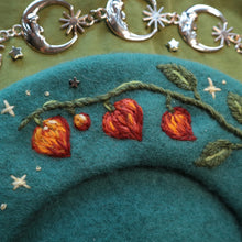 Load image into Gallery viewer, Physalis Peruviana - Robins Egg Beret
