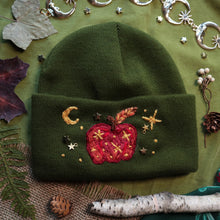 Load image into Gallery viewer, Oh my Apple Stars // Moss Green Beanie
