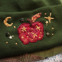 Load image into Gallery viewer, Oh my Apple Stars // Moss Green Beanie
