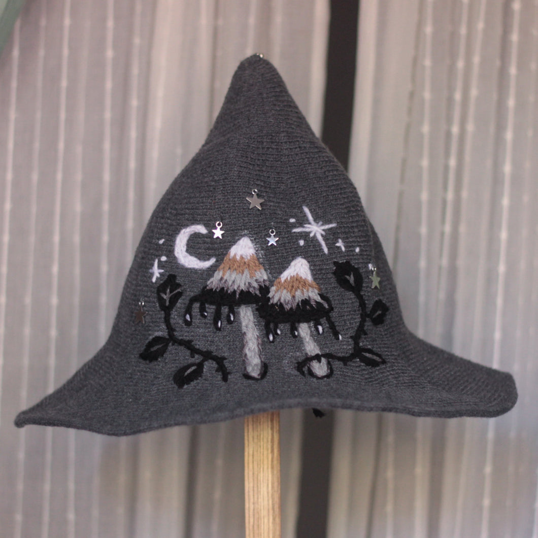 Inky Cap // Fog Grey Witch Hat
