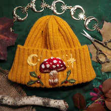 Load image into Gallery viewer, Amanita Stoutcap // Goldenrod Chunky Beanie
