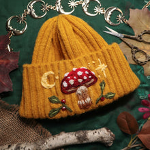 Load image into Gallery viewer, Amanita Stoutcap // Goldenrod Chunky Beanie
