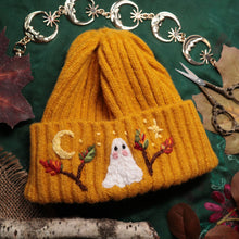Load image into Gallery viewer, Golden Leaves Ghostie // Goldenrod Chunky Beanie
