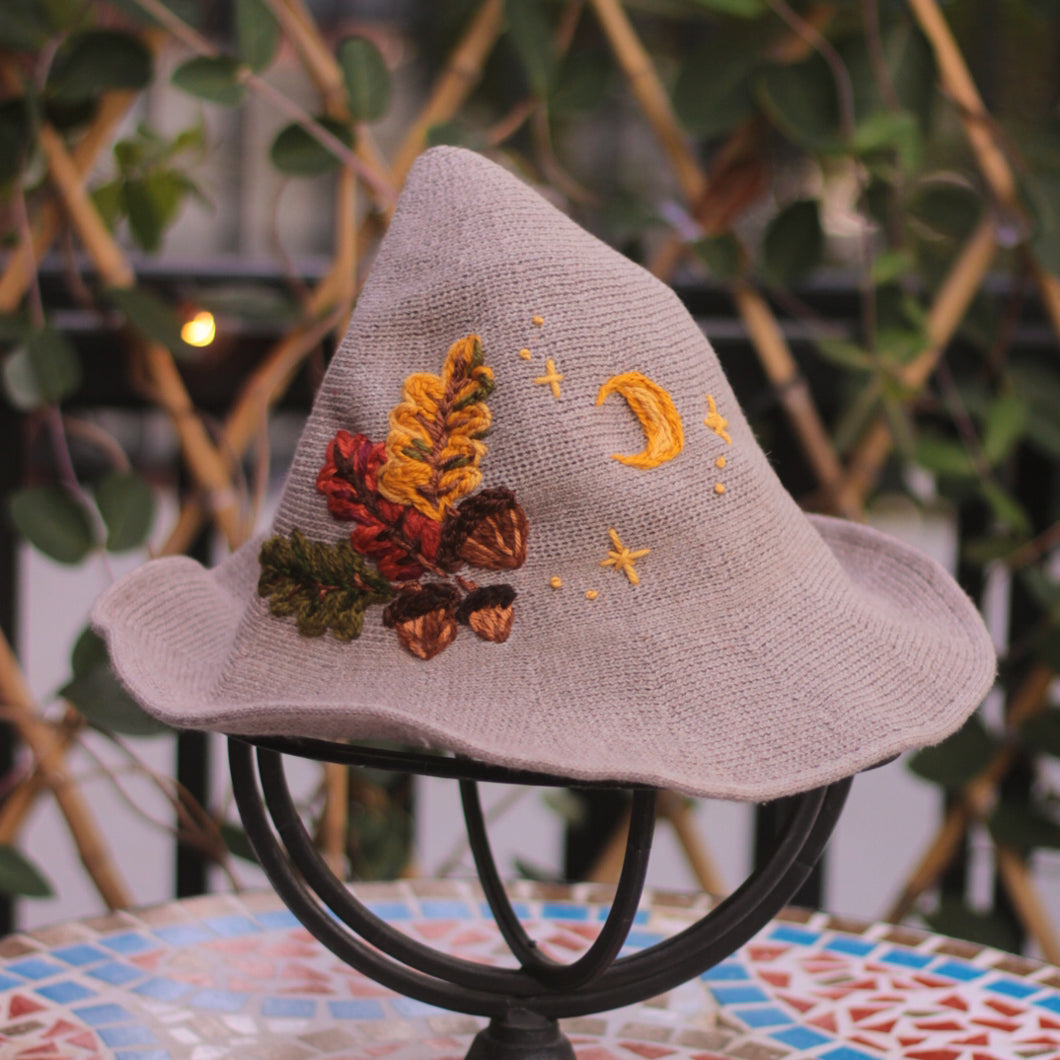 The Oaken Witch // Heather Witch Hat