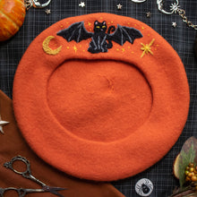 Load image into Gallery viewer, Creature of the Night // Electric Pumpkin Beret
