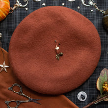 Load image into Gallery viewer, September Afternoons // Pumpkin Rust Beret
