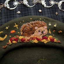 Load image into Gallery viewer, Hedgehog in the Leafpile // Olive Beret
