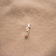 Load image into Gallery viewer, Bunny &amp; The Moon // Milk Tea Beret

